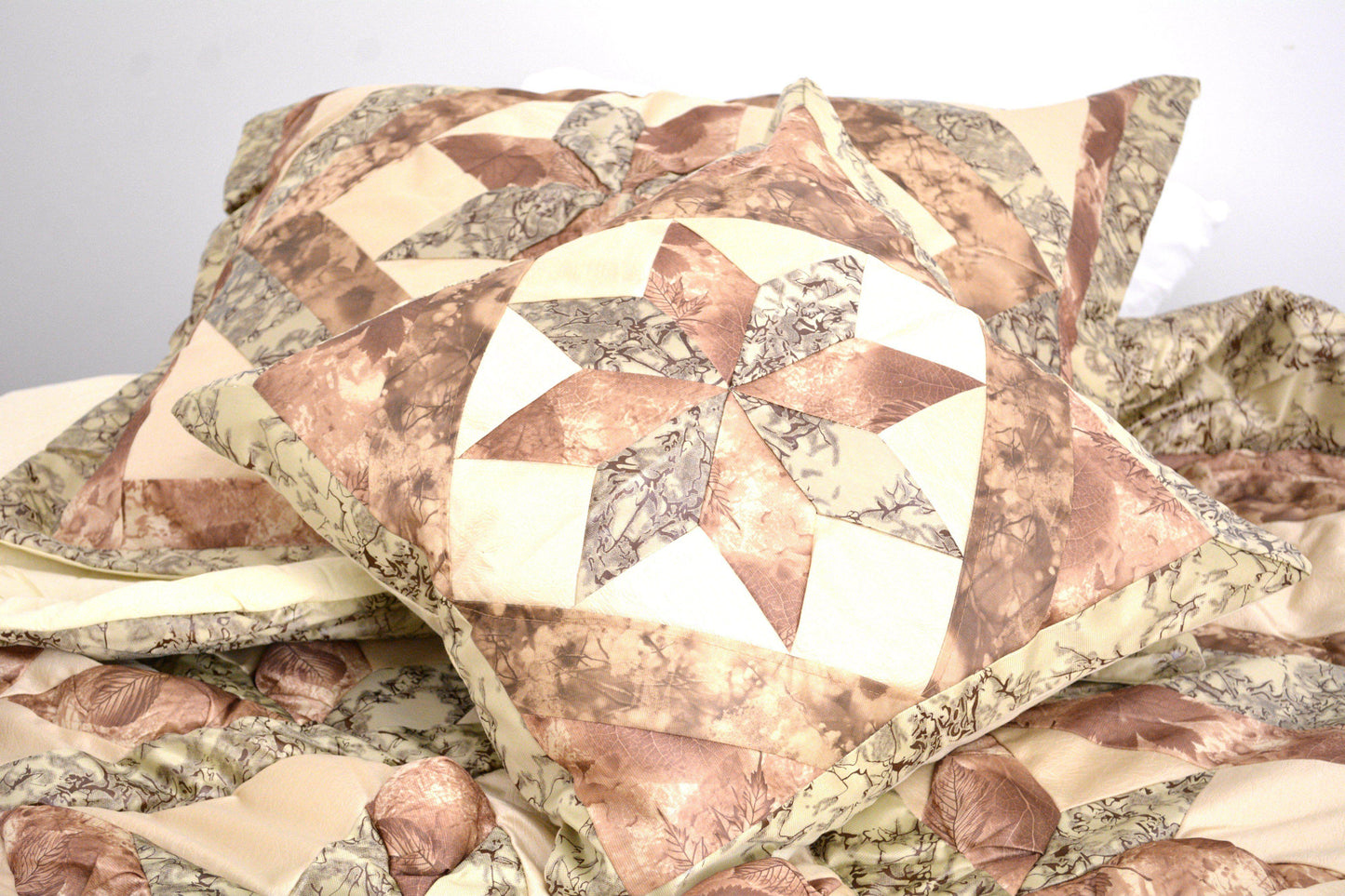 DaDa Bedding Country Rustic Camo Earthy Floral Sandy Beige Green Comforter Set (BM6118L-1)