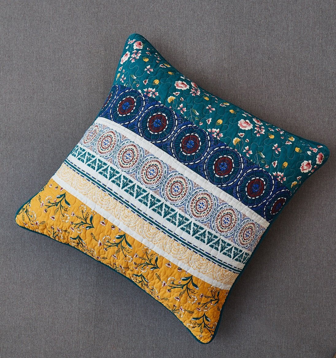 DaDa Bedding Bohemian Patchwork Bed of Wild Flowers Floral Gardenia Euro Pillow Sham Cover, 26" x 26" (JHW886)