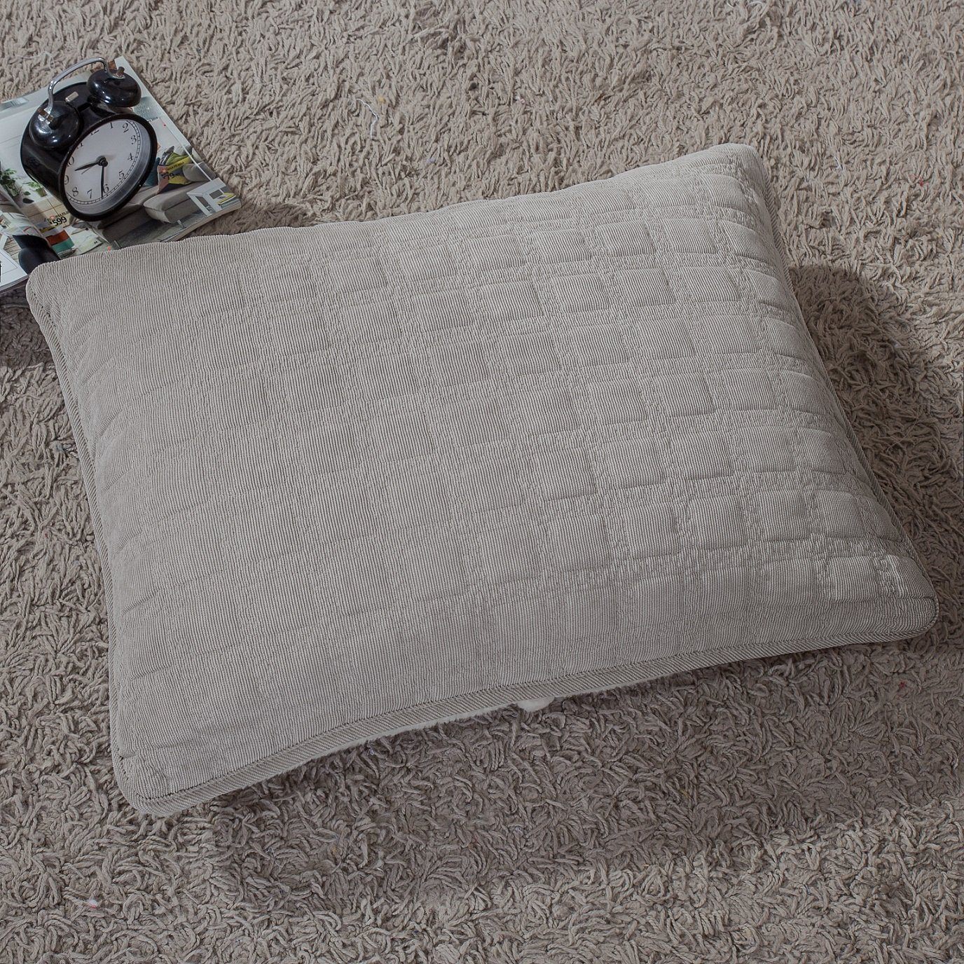 DaDa Bedding Corduroy Sherpa Backside Soft Grey Quilted Pillow Sham - 1-Piece (JHW858)