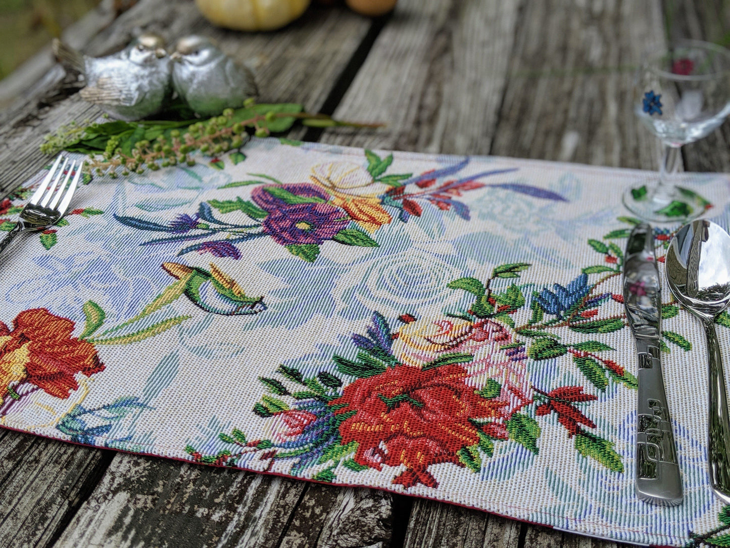 DaDa Bedding Set of 4-Pieces Tropical Sky Blue Birds Floral Tapestry Dining Table Placemats 13” x 19” (18116)