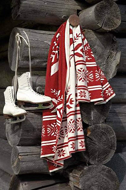 Fennco Styles Sevan Collection Christmas Design Knitted Throw Blanket 50 x 60 Inch - Red Throw for Holiday Decoration, Couch, Bedroom, Living Room Décor and Winter Season