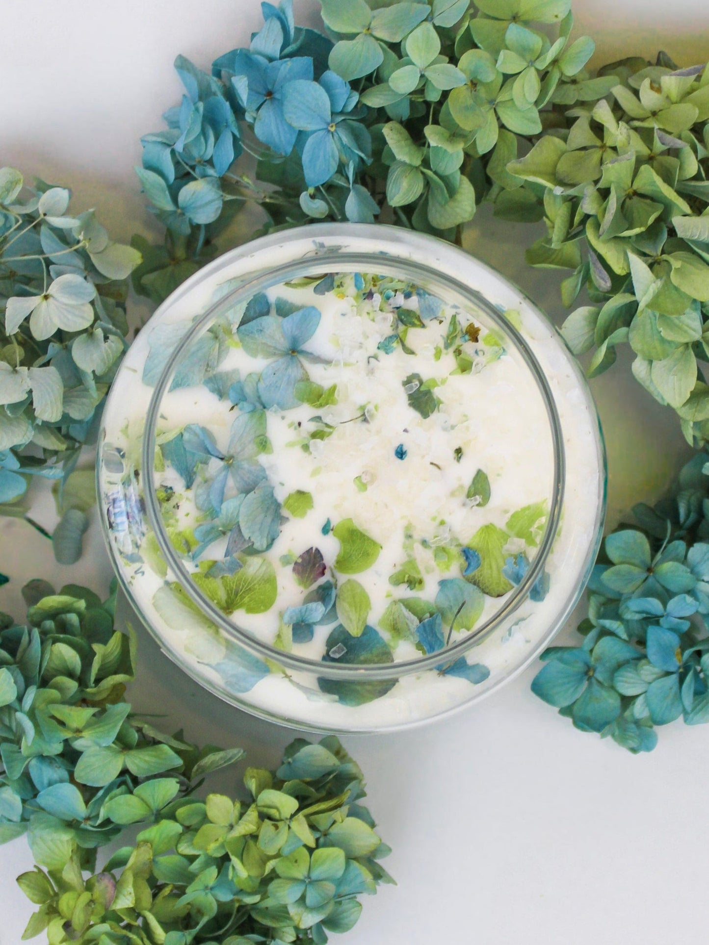 BY THE SEA Hydrangea Sea Salt Candle
