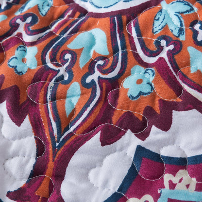 DaDa Bedding White Blue Floral Paisley Quilt Set