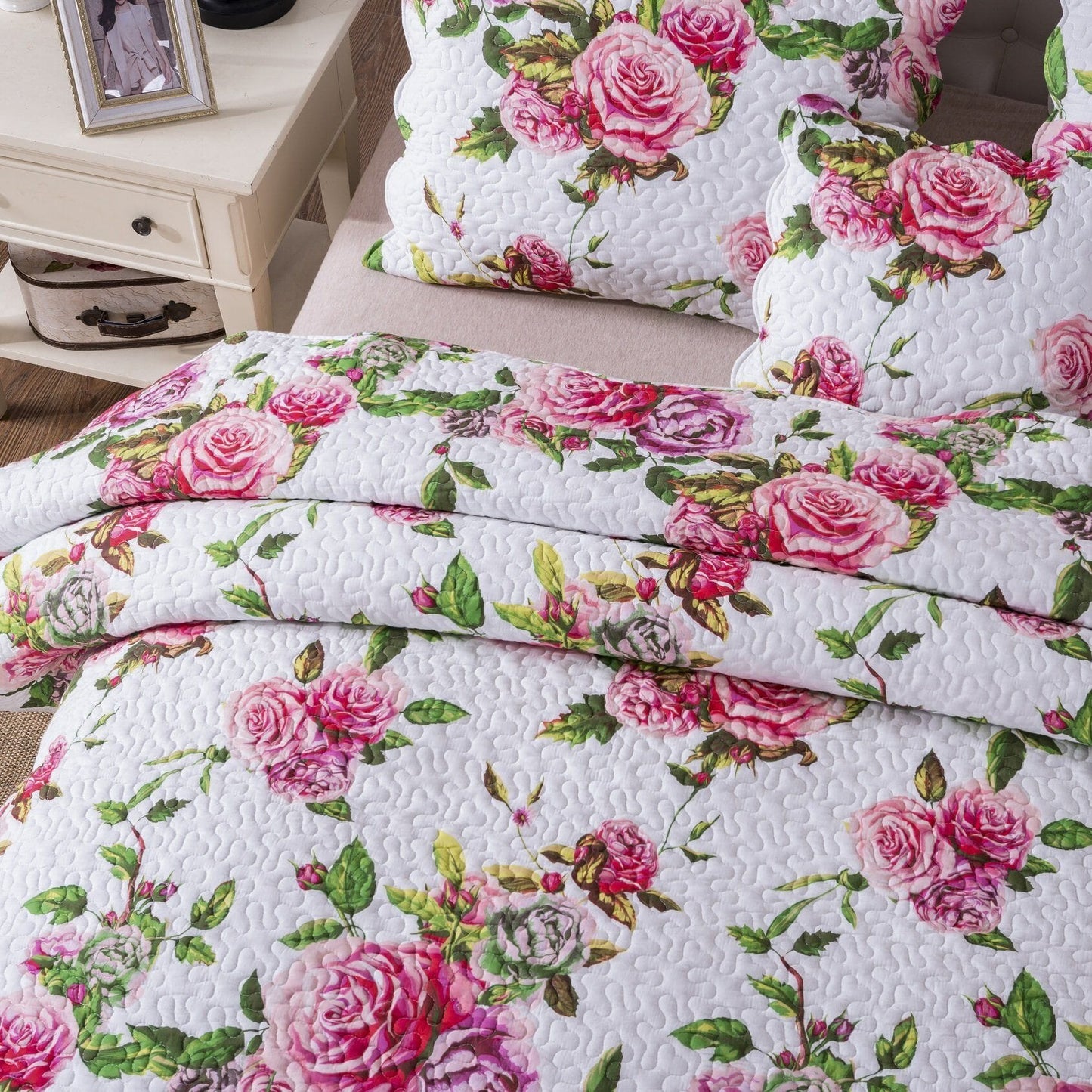 DaDa Bedding Romantic Roses Floral Bed in a Bag Set - Pink Cottage Bedding