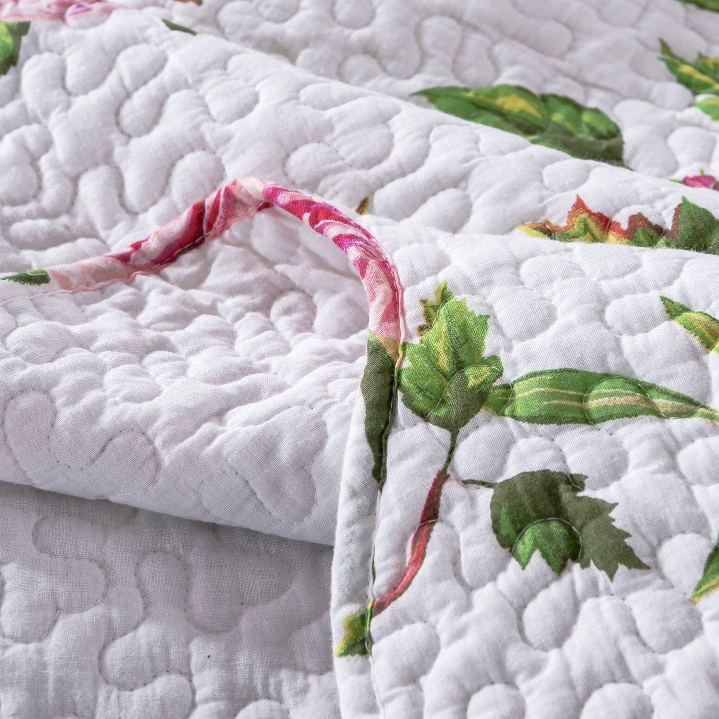 DaDa Bedding Romantic Roses Floral Bed in a Bag Set - Pink Cottage Bedding