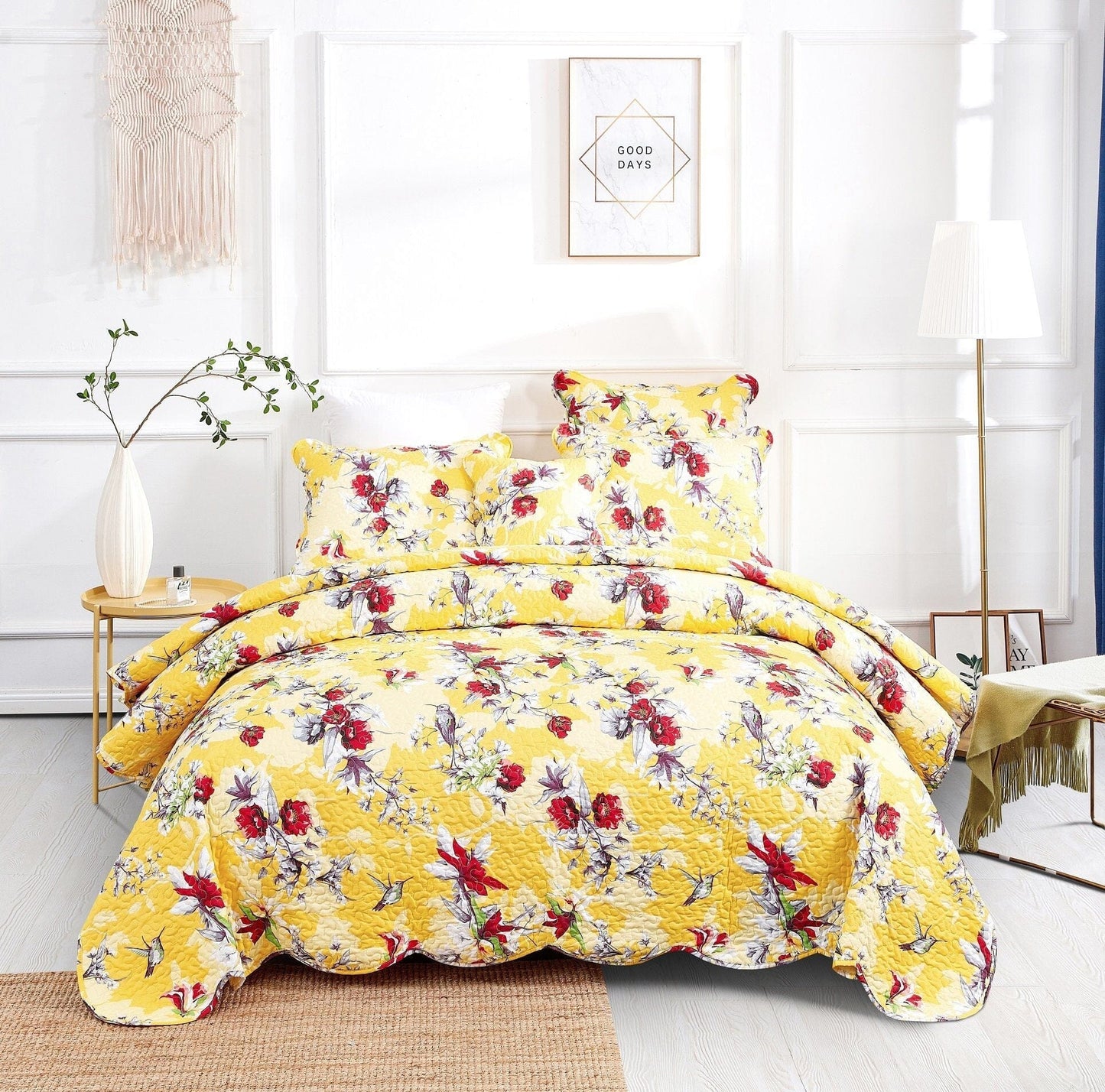 DaDa Bedding Sunshine Yellow Hummingbird Floral Quilt Set