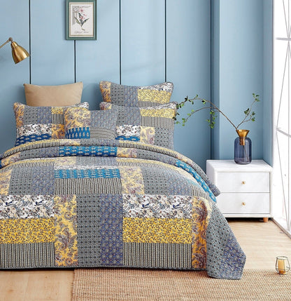 DaDa Bedding Honey Cove Floral Paisley Patchwork Quilt Set