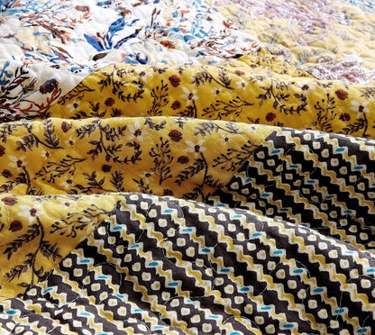 DaDa Bedding Honey Cove Floral Paisley Patchwork Quilt Set