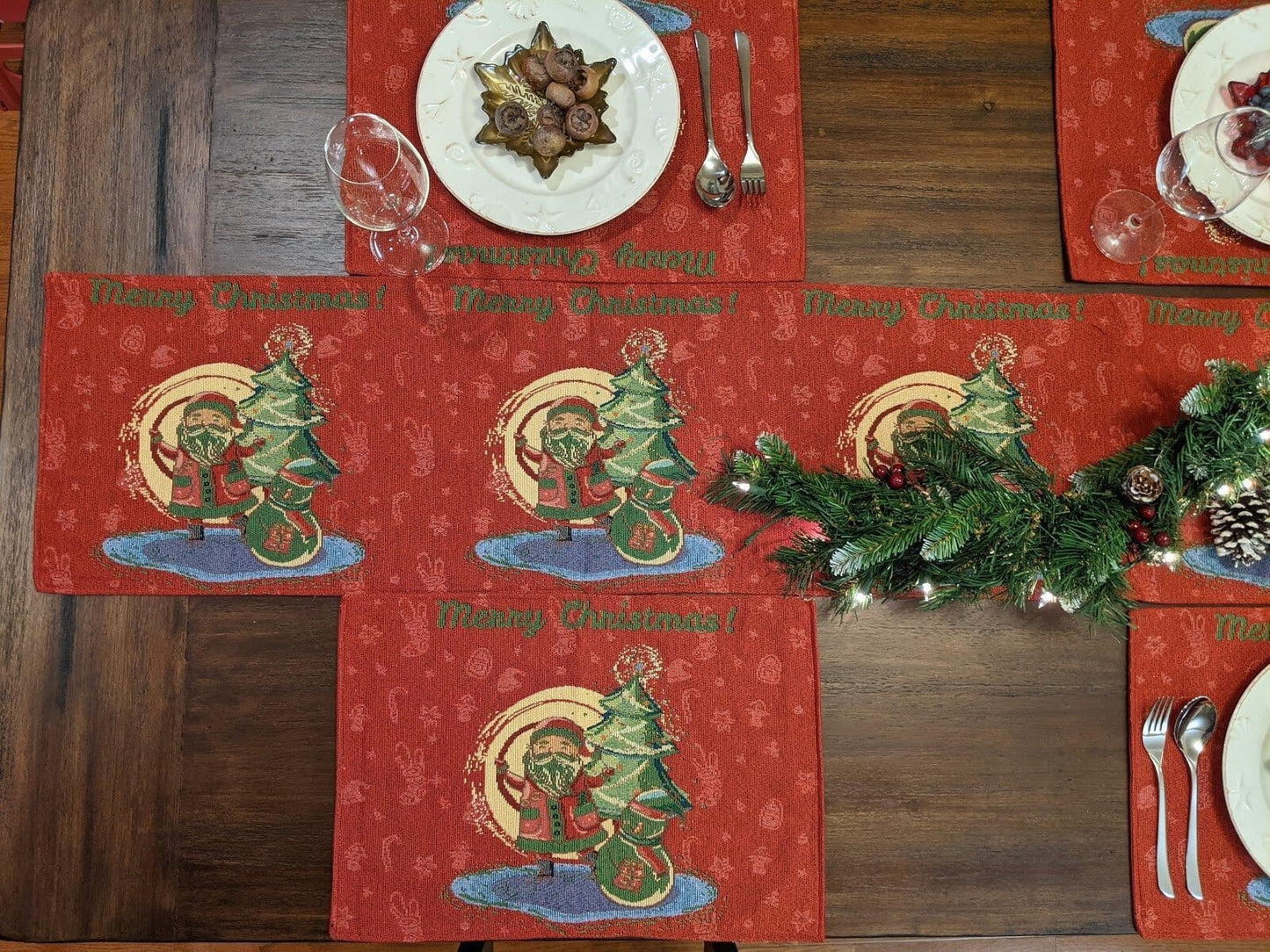 DaDa Bedding Set of 8 Pieces Red Santa Claus Holiday Table Tapestry - 4 Placemats, 2 Table Runners, 2 Throw Pillow Covers (17615)