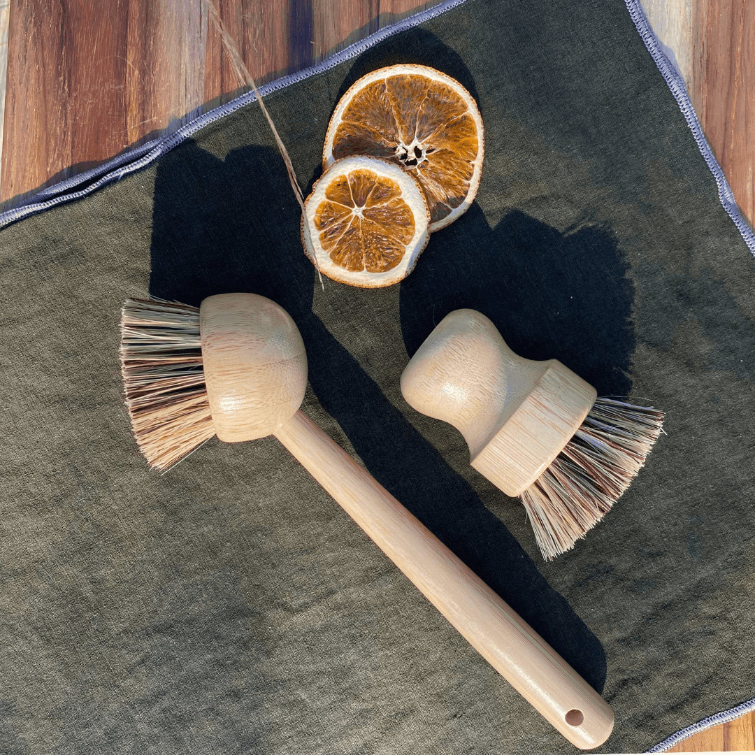 Tilley + Me Eco-Friendly Bamboo Dishwashing Brush with Handle - Palm Fiber Bristles