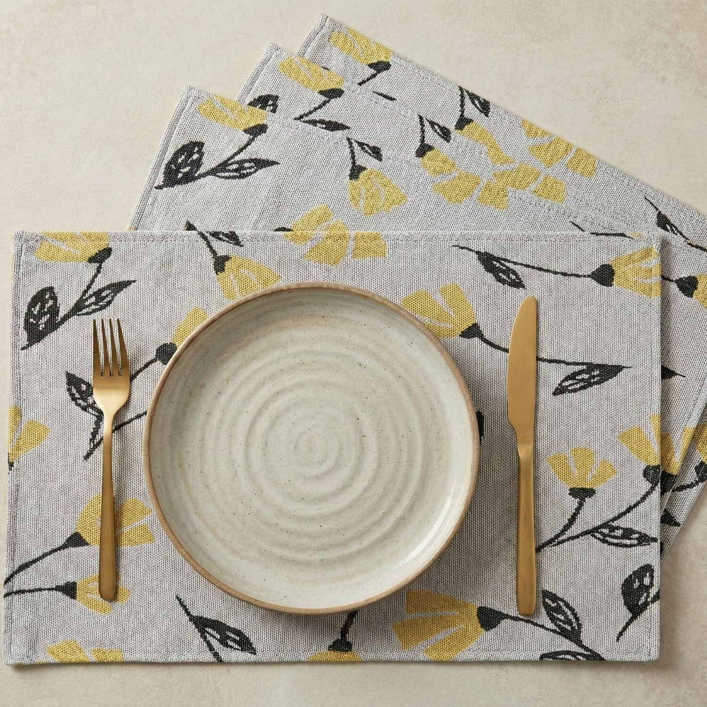DaDa Bedding Set of 4-Pieces Sunshine Yellow Fleur Spring Tapestry Dining Table Placemats 13” x 19” (18112)