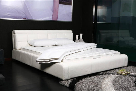DaDa Bedding Solid White Ultra Extra Comfort Bed Top Mattress Quilted Cover Padding - 1-Piece