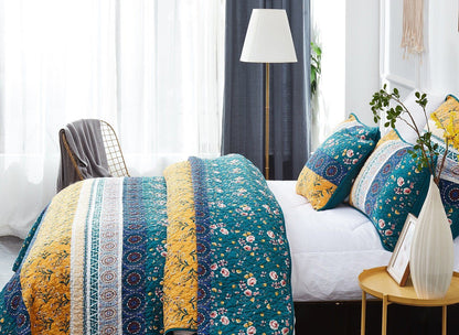 DaDa Bedding Gardenia Green Floral Patchwork Quilt Set