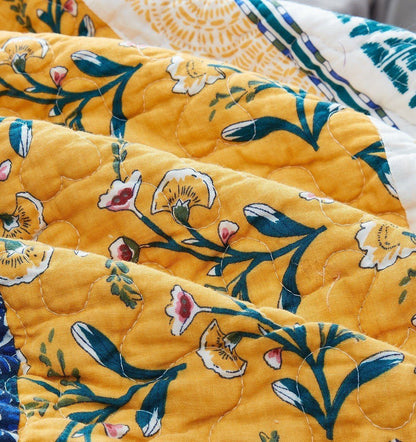 DaDa Bedding Gardenia Green Floral Patchwork Quilt Set