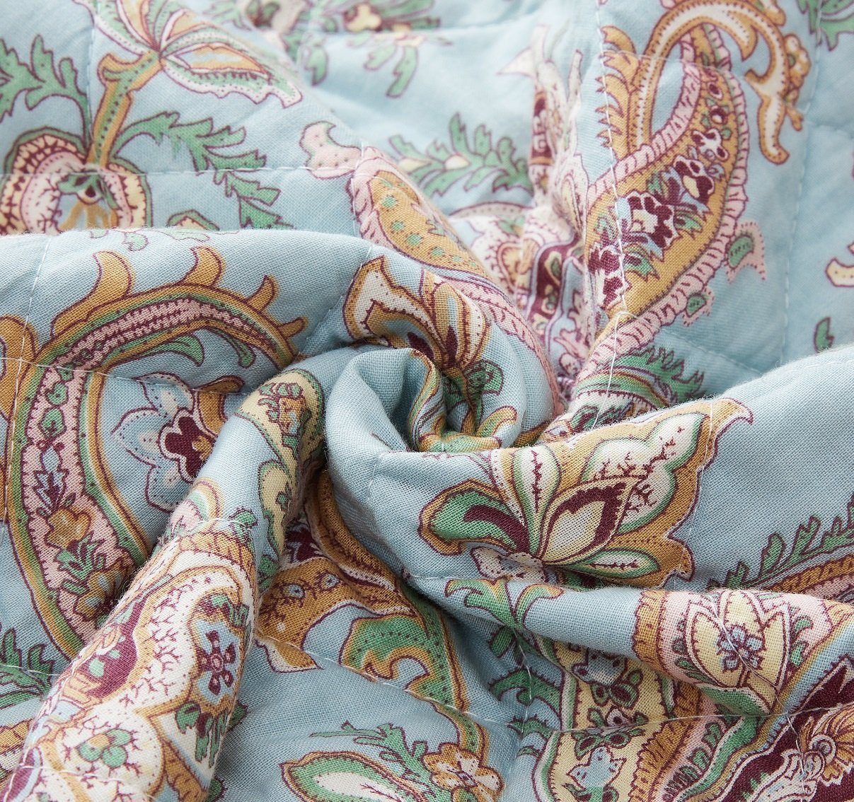 DaDa Bedding Burgundy Paisley Patchwork Cotton Quilt Set