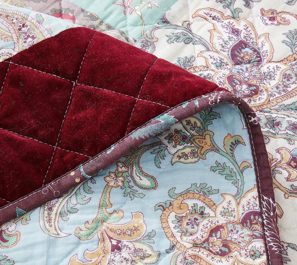 DaDa Bedding Burgundy Paisley Patchwork Cotton Quilt Set