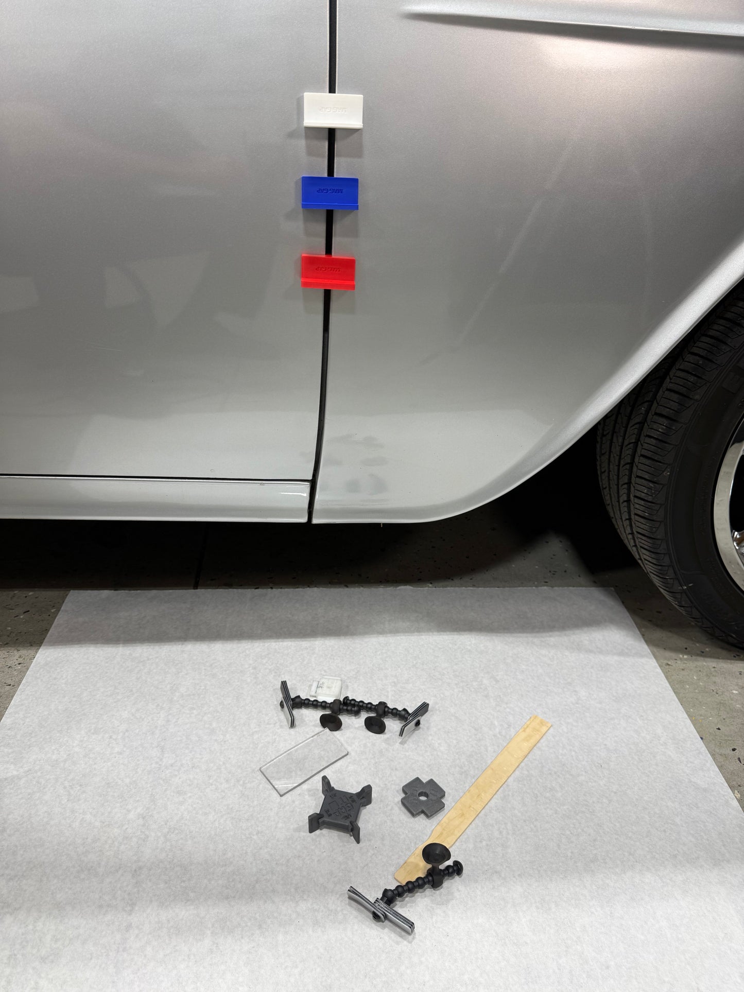 Mag Gap-magnetic body panel gapping tool