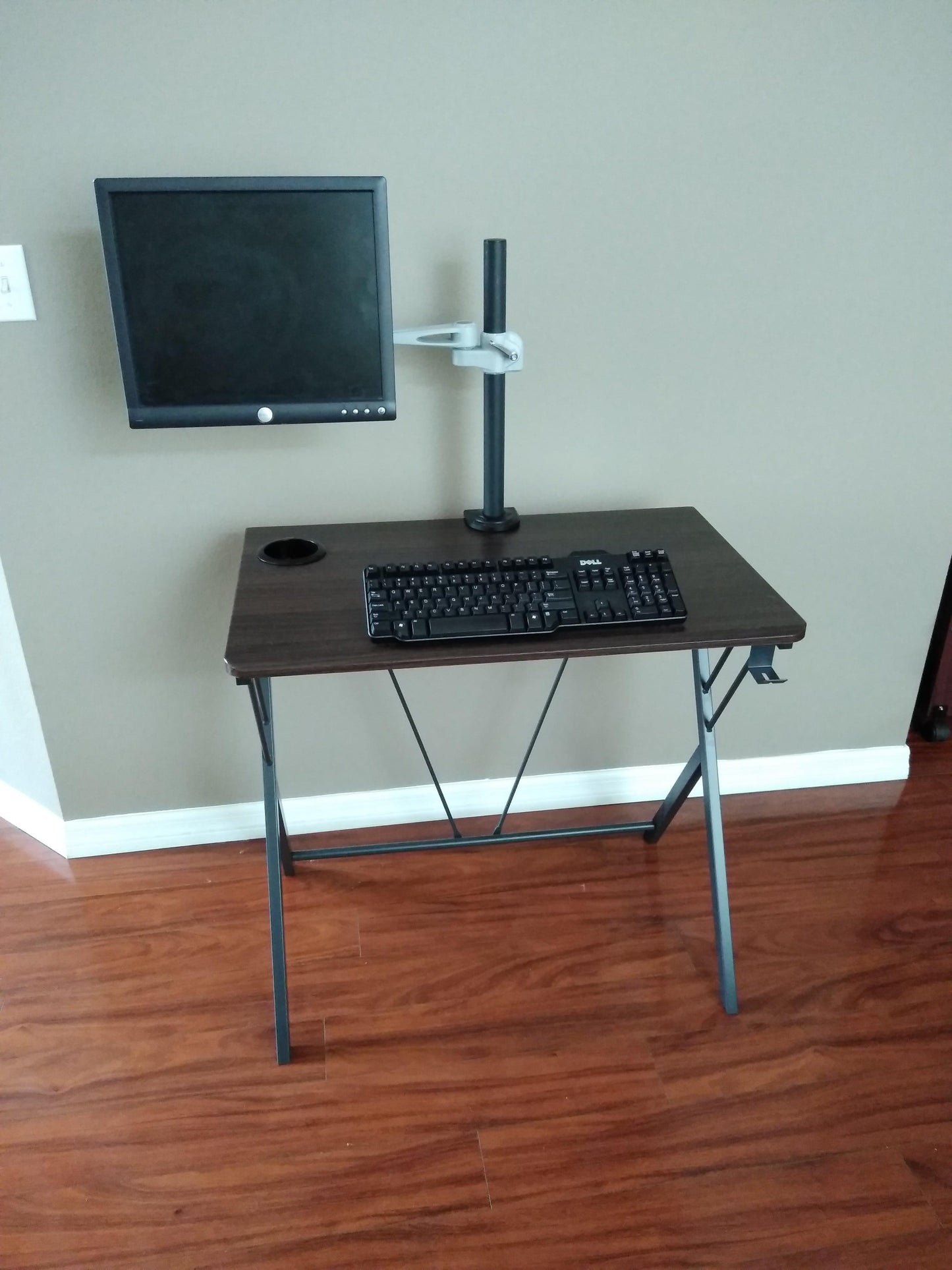SW32L 32" Small Computer Desk for small spaces w/headphone backpack hook