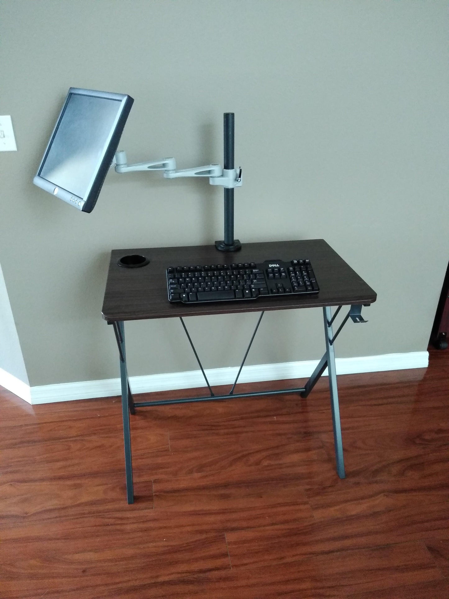 SW32L 32" Small Computer Desk for small spaces w/headphone backpack hook